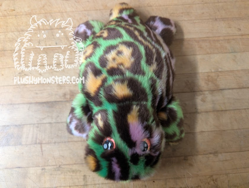 Mr. Interesting with Sparkly Coral Kawaii Eyes - Splat