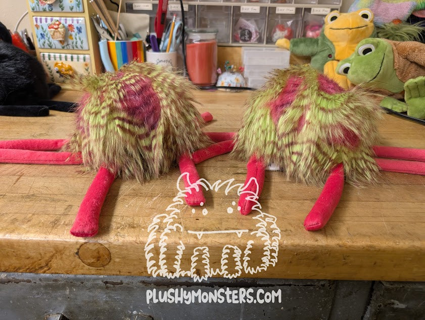 Adorabill with Green Slit Pupil Eyes! - Big Hobo Tick