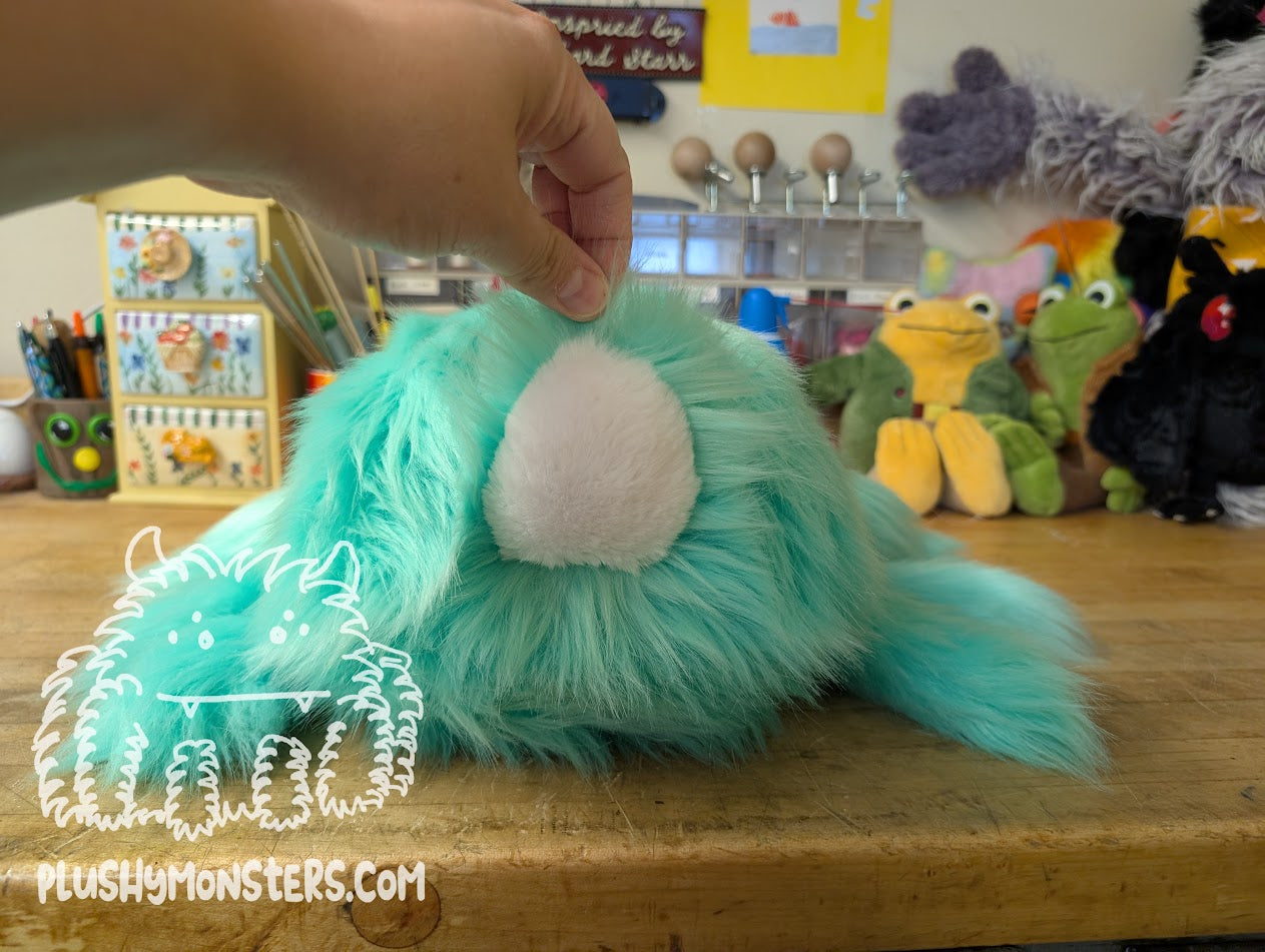 Lil' Minty Bunny, Spider in Disguise! - Weighted Lil' Guy