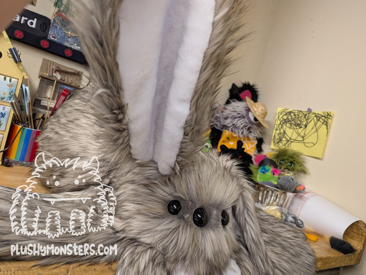 Big Pete, Rabbit Spider in Disguise! - Weighted Big'n