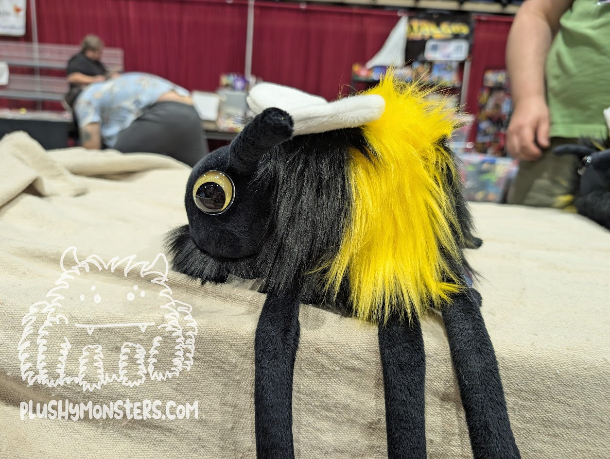 Big Hobo Bumble! With Glittery Yellow Eyes! - Big Hobo Tick in Disguise