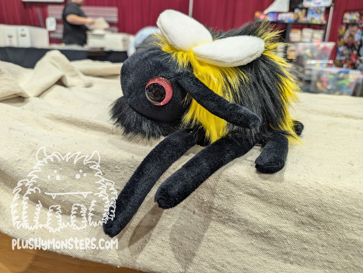 Big Hobo Bumble! With Glittery Pink Eyes! - Big Hobo Tick in Disguise