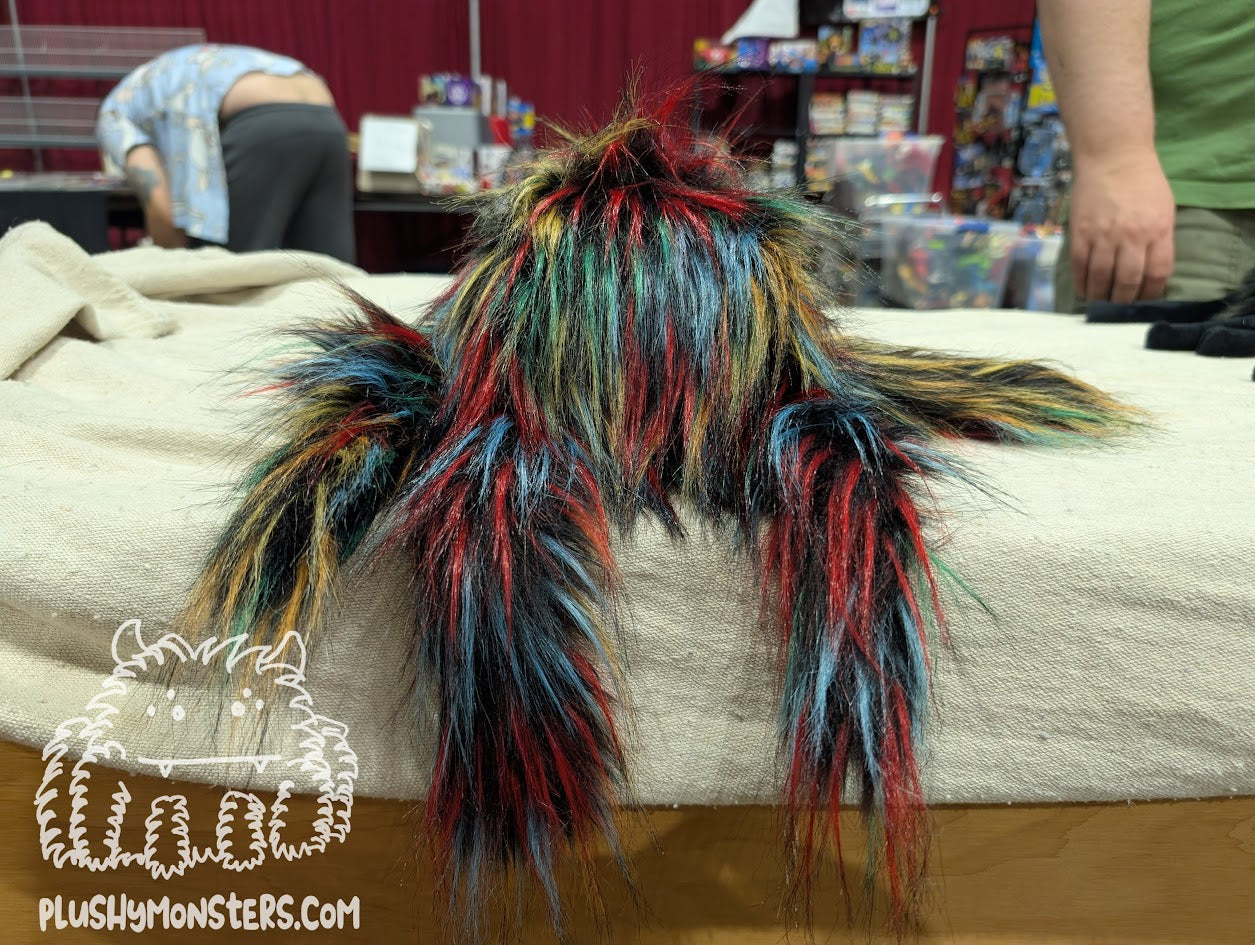 Fireworks Gobi with Glittery Rainbow Eyes! - Big Hobo Tick