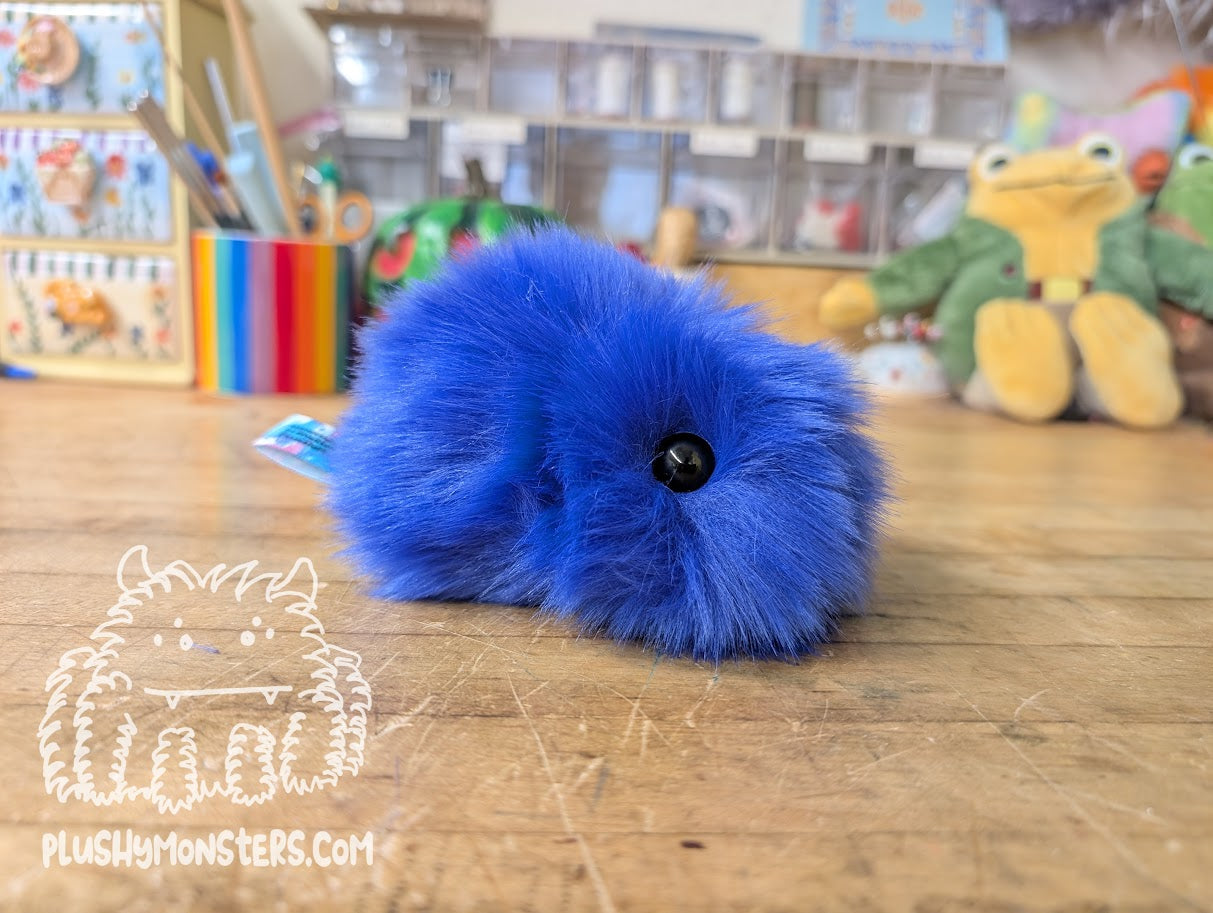 Royal Pill Bug! - Weighted Pill Bug