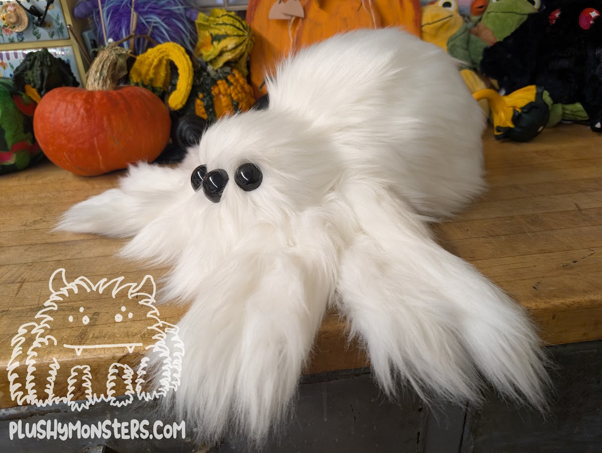 Zero! Ghost Spider in Disguise - Weighted Lil' Guy