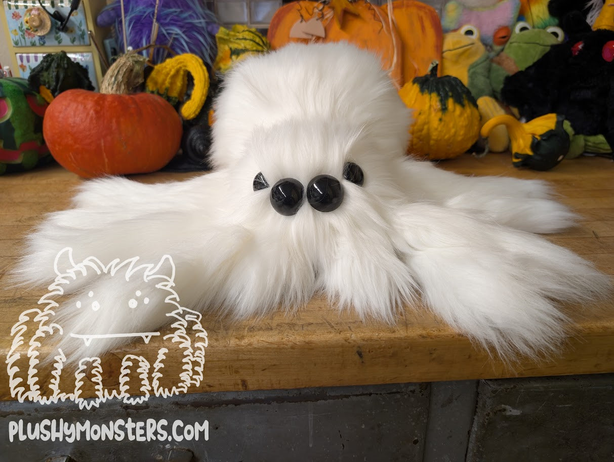Zero! Ghost Spider in Disguise - Weighted Lil' Guy