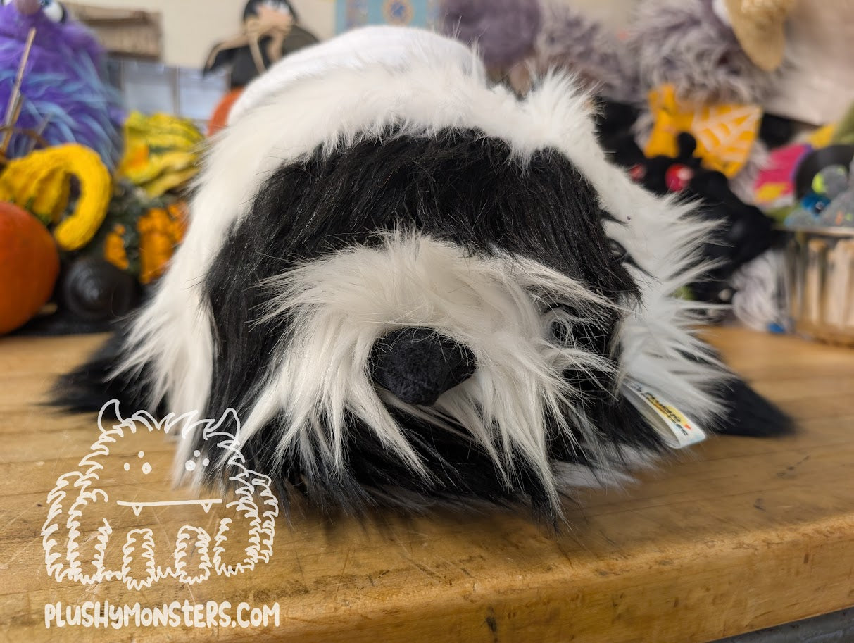 Bright-Eyed Patchy Buzzy, the Actual Bee! - Weighted Bumblebee Plushy