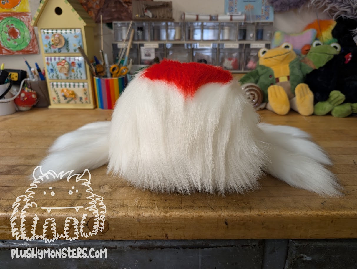 **PREORDER** Lil' Lovey Widder! - White with Red Heart - Weighted Lil' Guy