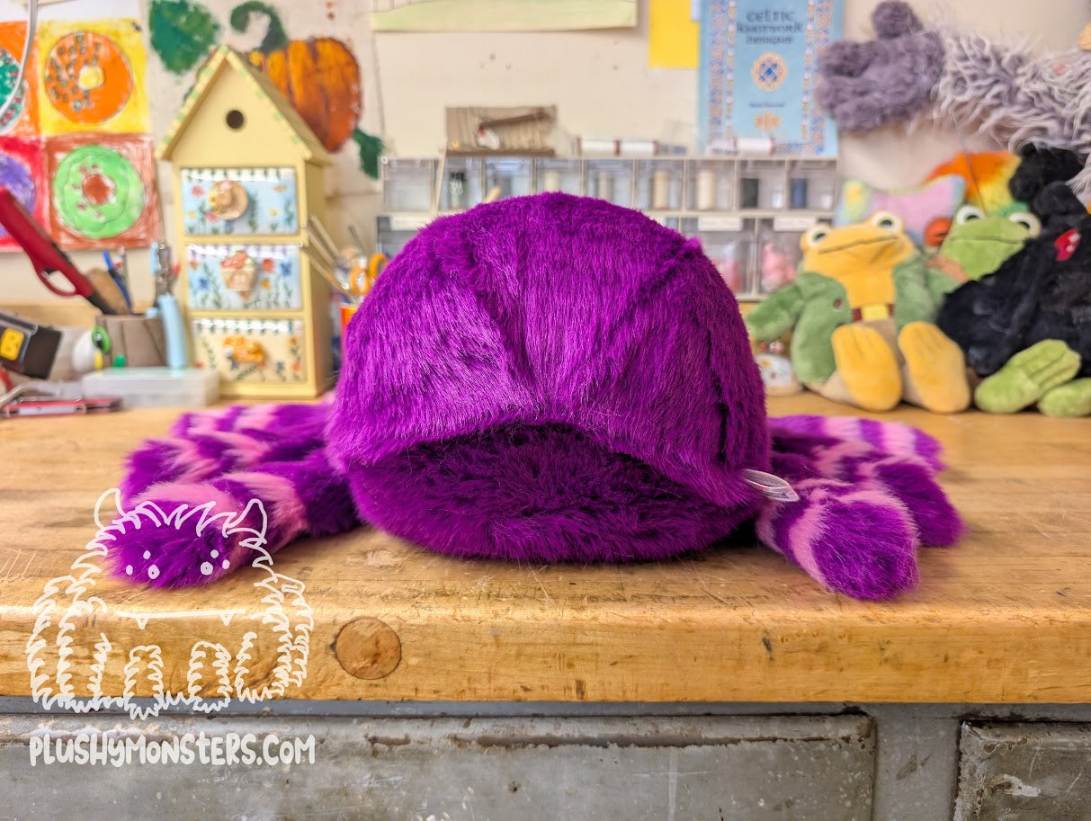 Stripey Grape Bubbleyum! - Weighted Lil' Guy