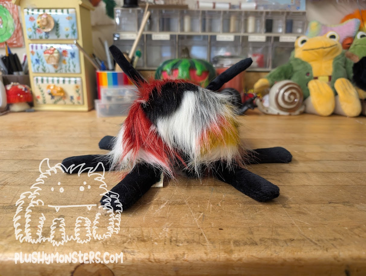 Stumpy Maple Bug! With Antennae! - Bugomination