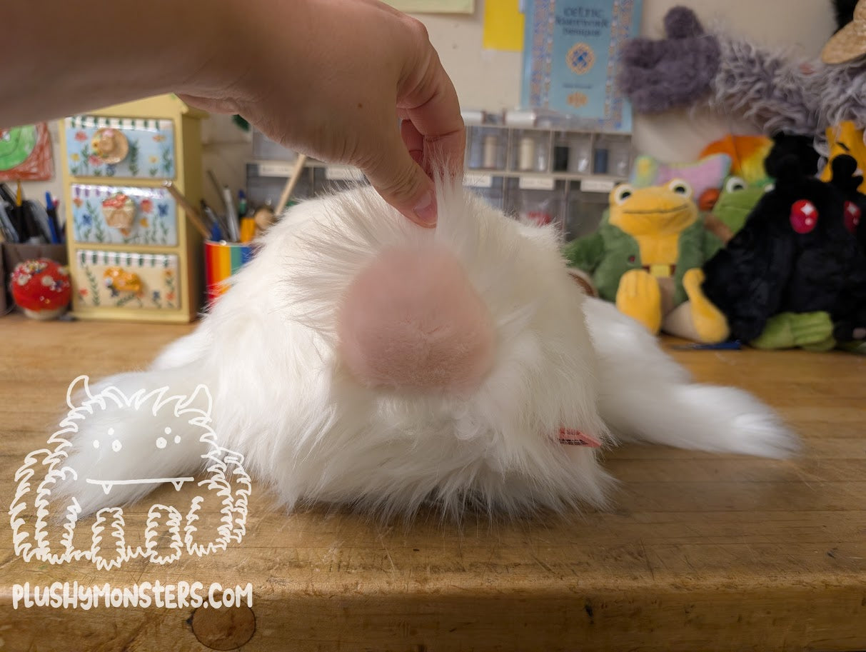 Lil' Rootbeer-Nosed Sugar Bunny! Bunny Spider in Disguise! - Weighted Lil' Guy