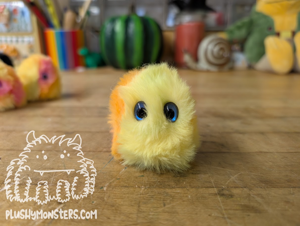 Sherbert Tiny Boi with Blue Oval Eyes!