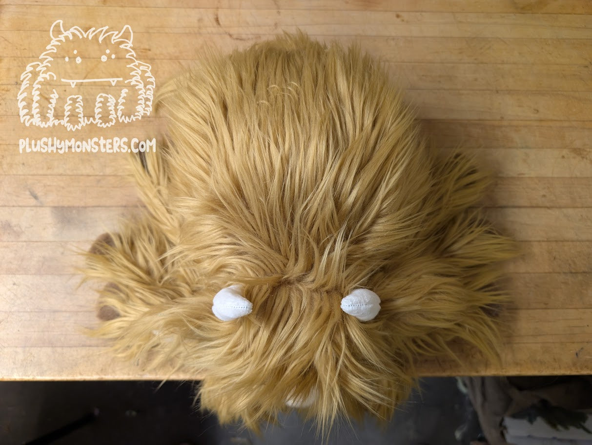 Lil' Sammy! Highland Cow Spider in Disguise - Weighted Lil' Guy