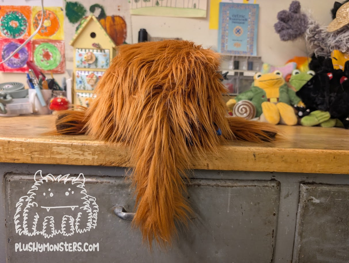 Lil' Hazy! Highland Cow Spider in Disguise - Weighted Lil' Guy
