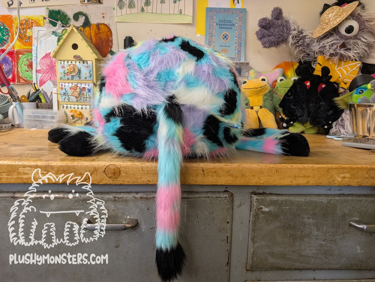 Mochi Moo-Moo! - Cow Spider in Disguise - Weighted Middlin'