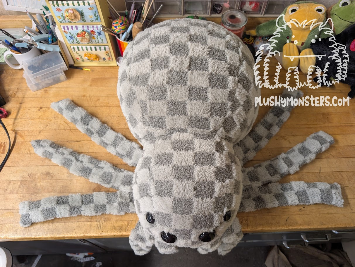 Big Earnest Checkaboad! With Oversized Eyes! - Weighted Big'n
