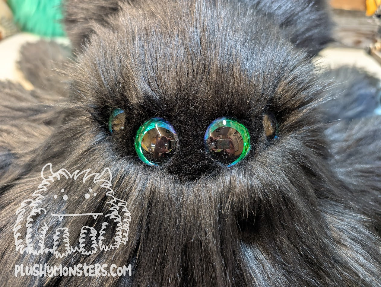 Lil' Iridescent-Greeny-Bluey-Big-Eyed Eep! - Weighted Lil' Guy