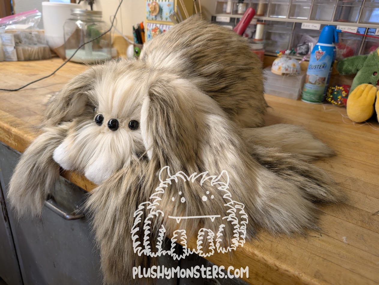Lil' Floyd the Rabbit, Spider in Disguise! - Weighted Lil' Guy
