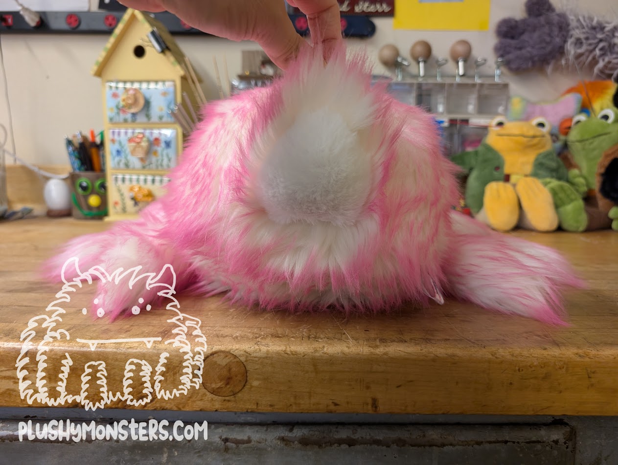 Lil' Bubble Bunny, Spider in Disguise! - Weighted Lil' Guy