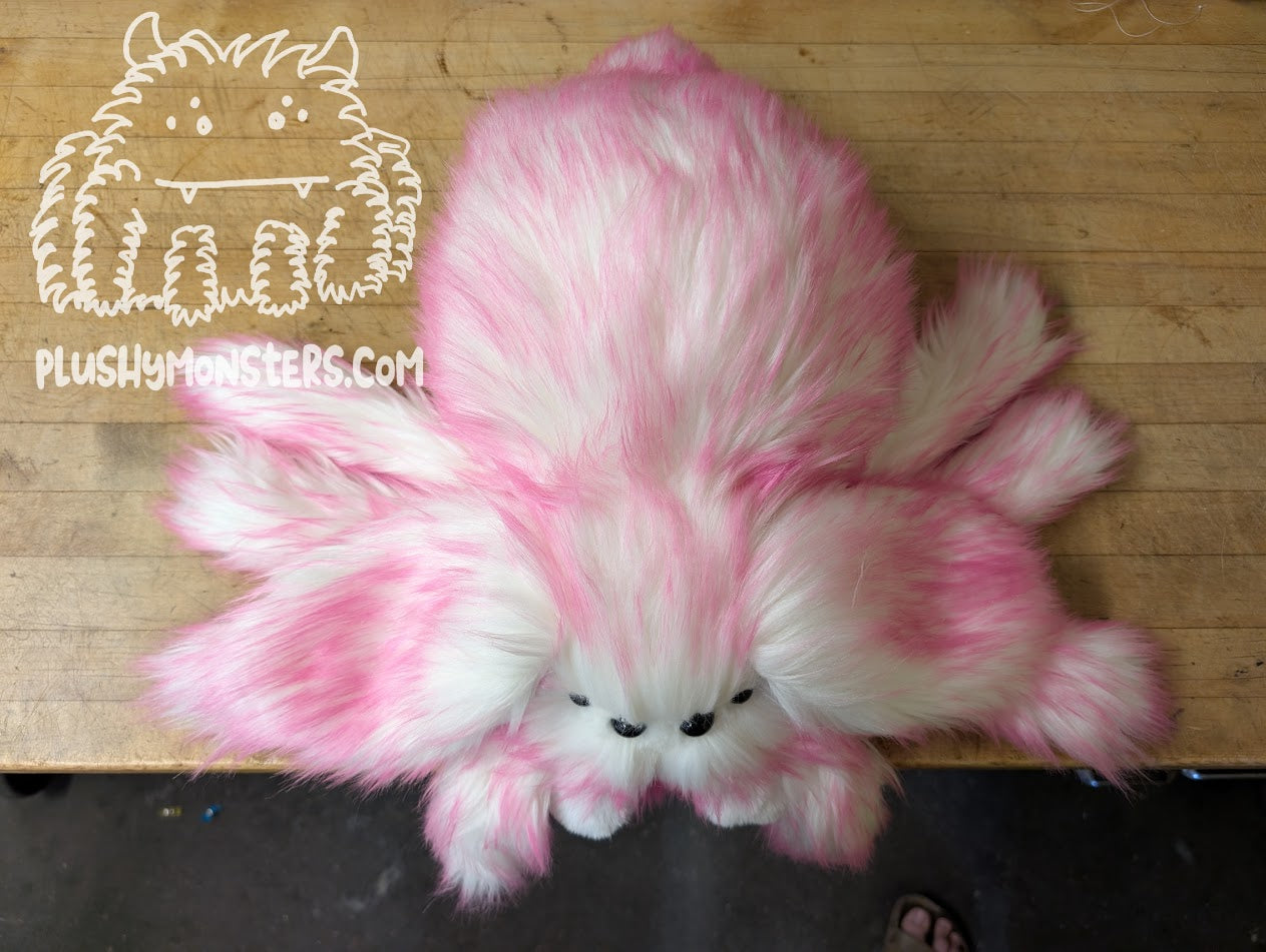 Lil' Bubble Bunny, Spider in Disguise! - Weighted Lil' Guy