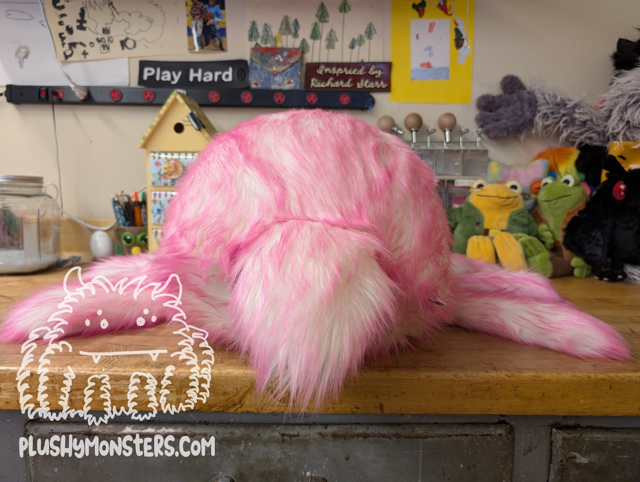 Bubble Bunny, Spider in Disguise - Weighted Middlin'