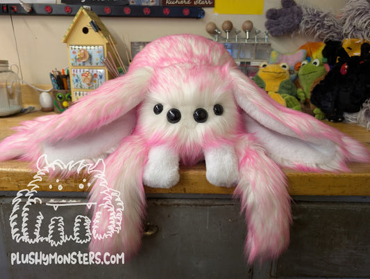 Bubble Bunny, Spider in Disguise - Weighted Middlin'