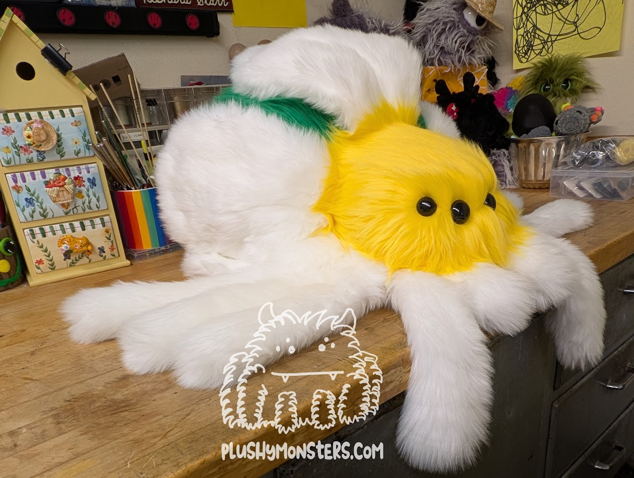 Daisy! Flower Spider in Disguise - Weighted Middlin'