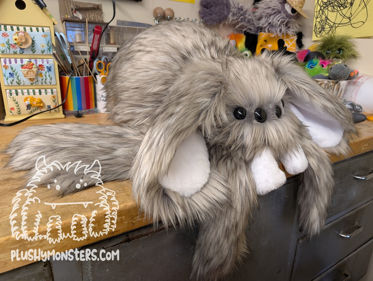 Peter Rabbit, Spider in Disguise - Weighted Middlin'