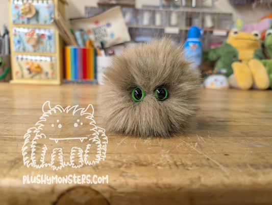 Mouse Tiny Boi with Green Eyes!