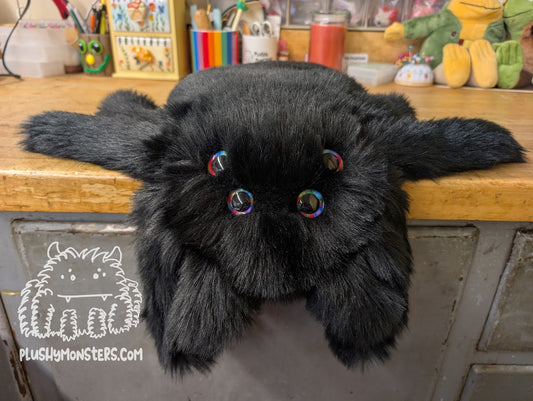 Bruno with Round Pupil Rainbow Eyes! - Weighted Pancake Spider