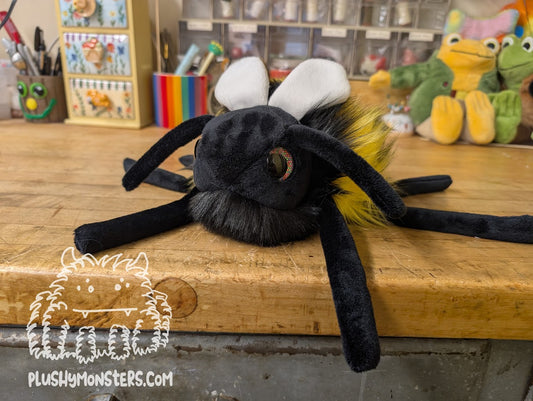 Big Hobo Bumble! With Colorful Hex Patterned Eyes! - Big Hobo Tick in Disguise