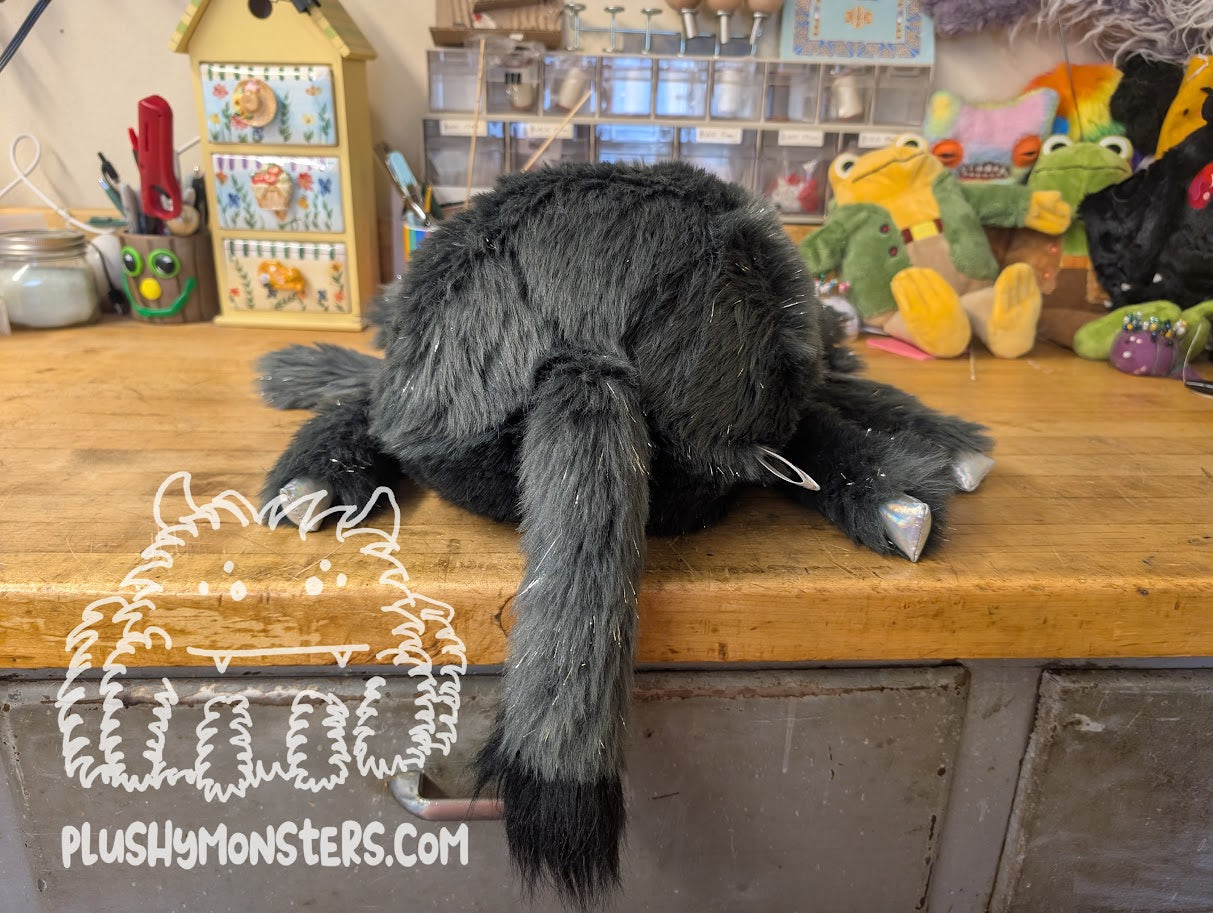 Lil' Lefty! - Donkeycorn Spider in Disguise - Weighted Lil' Guy