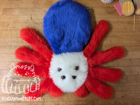 Blocky Glory with Red Offset Pupil Eyes! - Weighted Pancake Spider