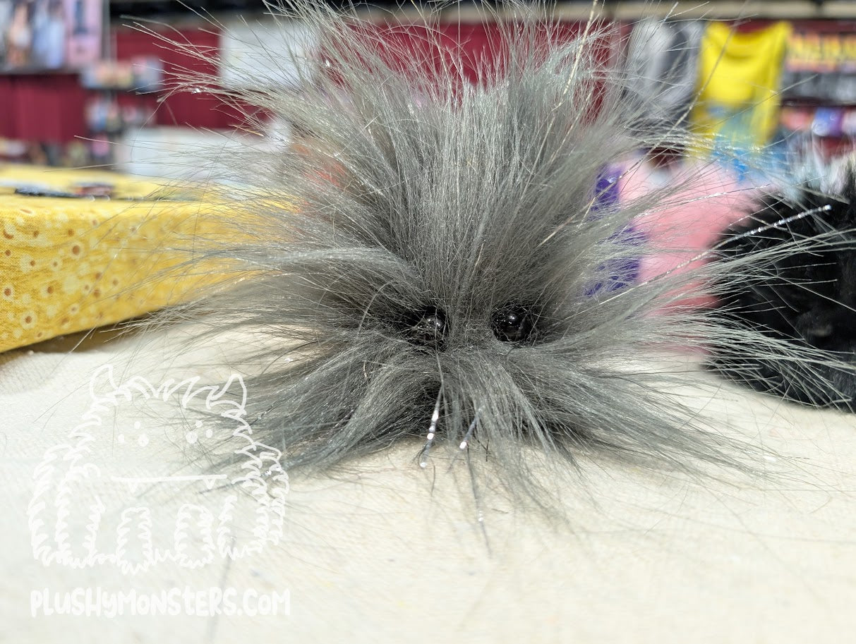 Gray Tinsel Tiny Boi!