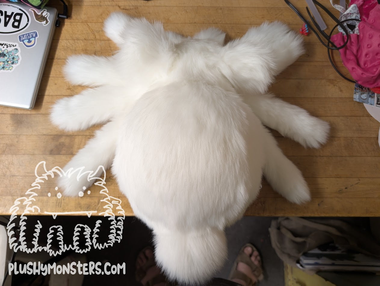 Erin's Lil' Arty! - Polar Bear Spider in Disguise- Weighted Lil' Guy