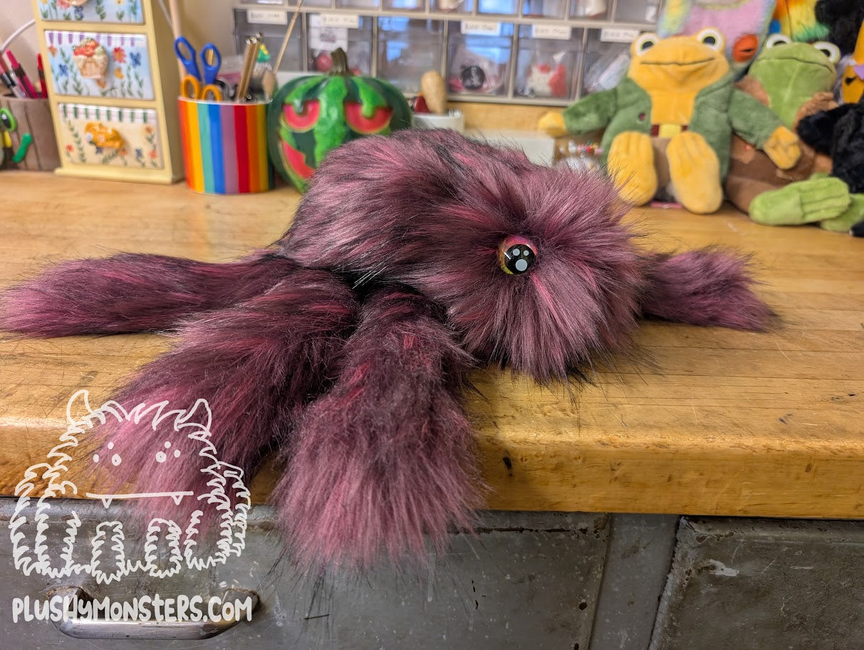 Razzleberry Gobi with Stripey Rainbow Eyes! - Big Hobo Tick