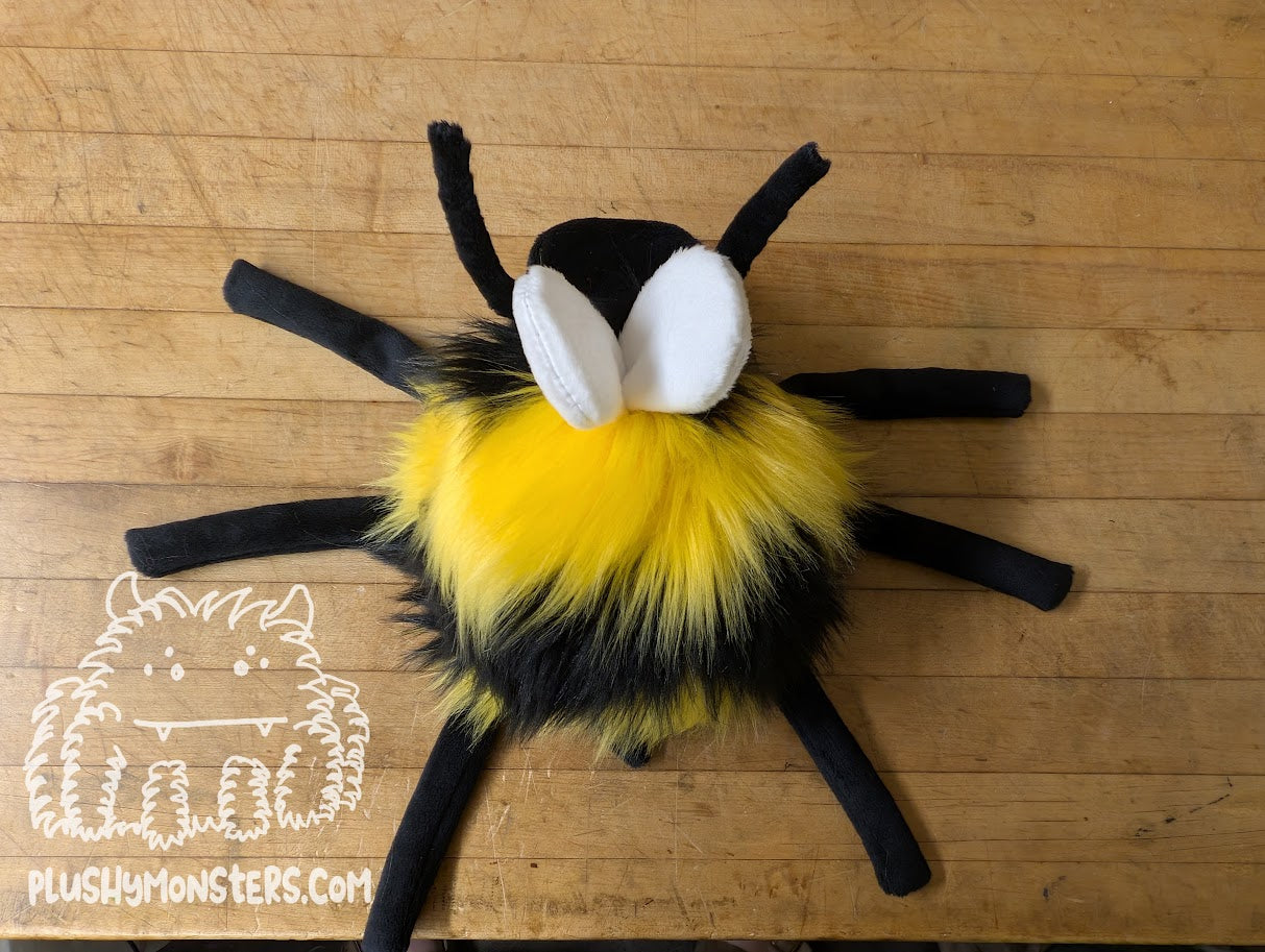 Big Shaggy Hobo Bumble! With Yellow Kawaii Eyes! - Big Hobo Tick in Disguise