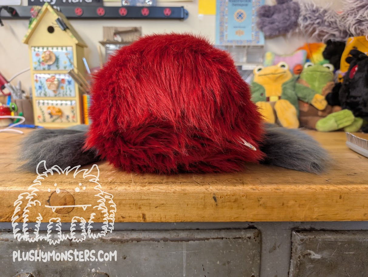 Lil' Scarlet Gray, Esq! - Weighted Lil' Guy