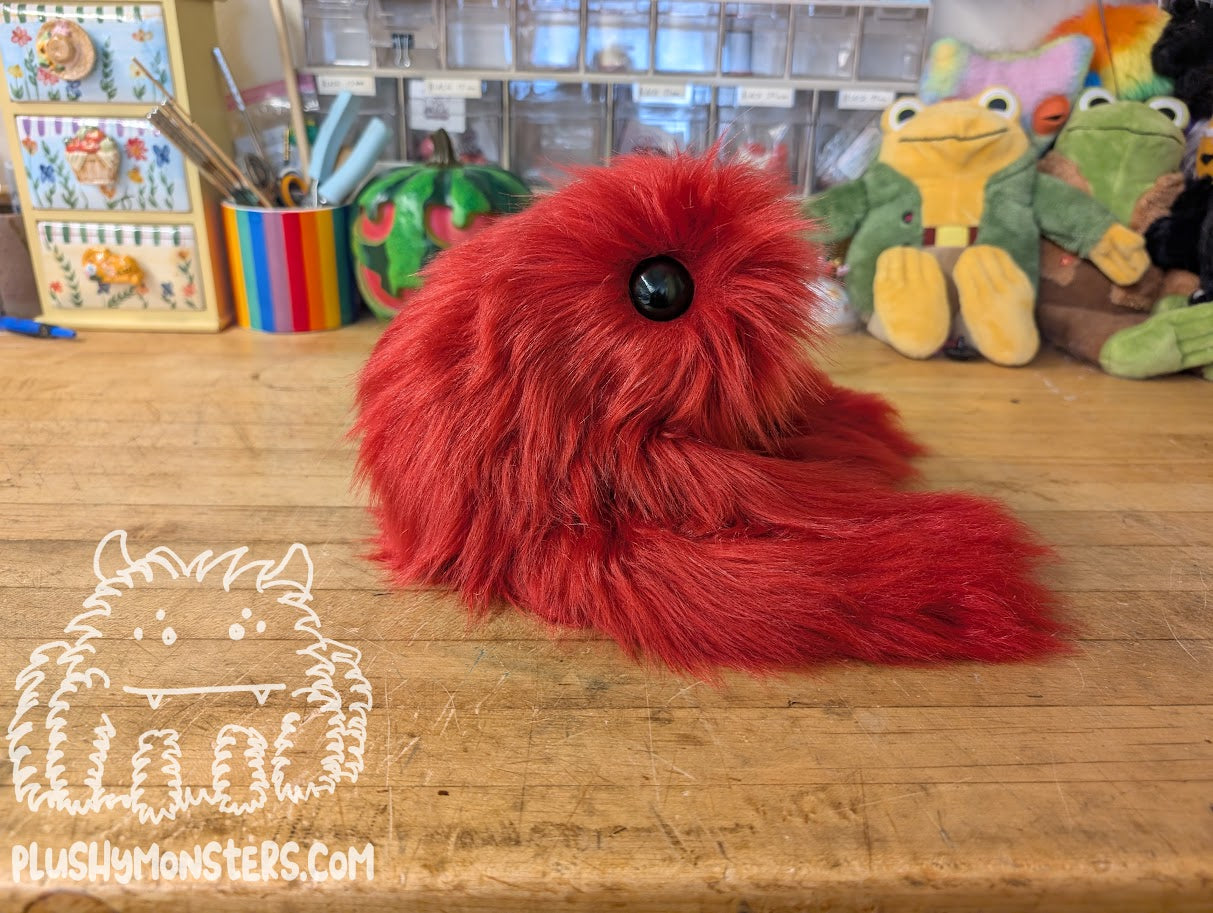 Scarlet Gobi with Giant Eyes! - Big Hobo Tick