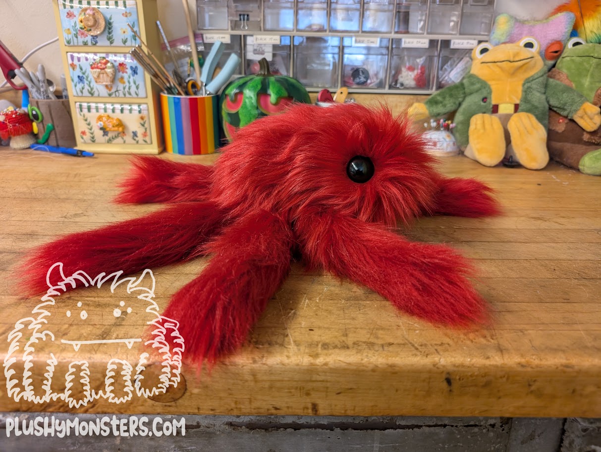 Scarlet Gobi with Giant Eyes! - Big Hobo Tick