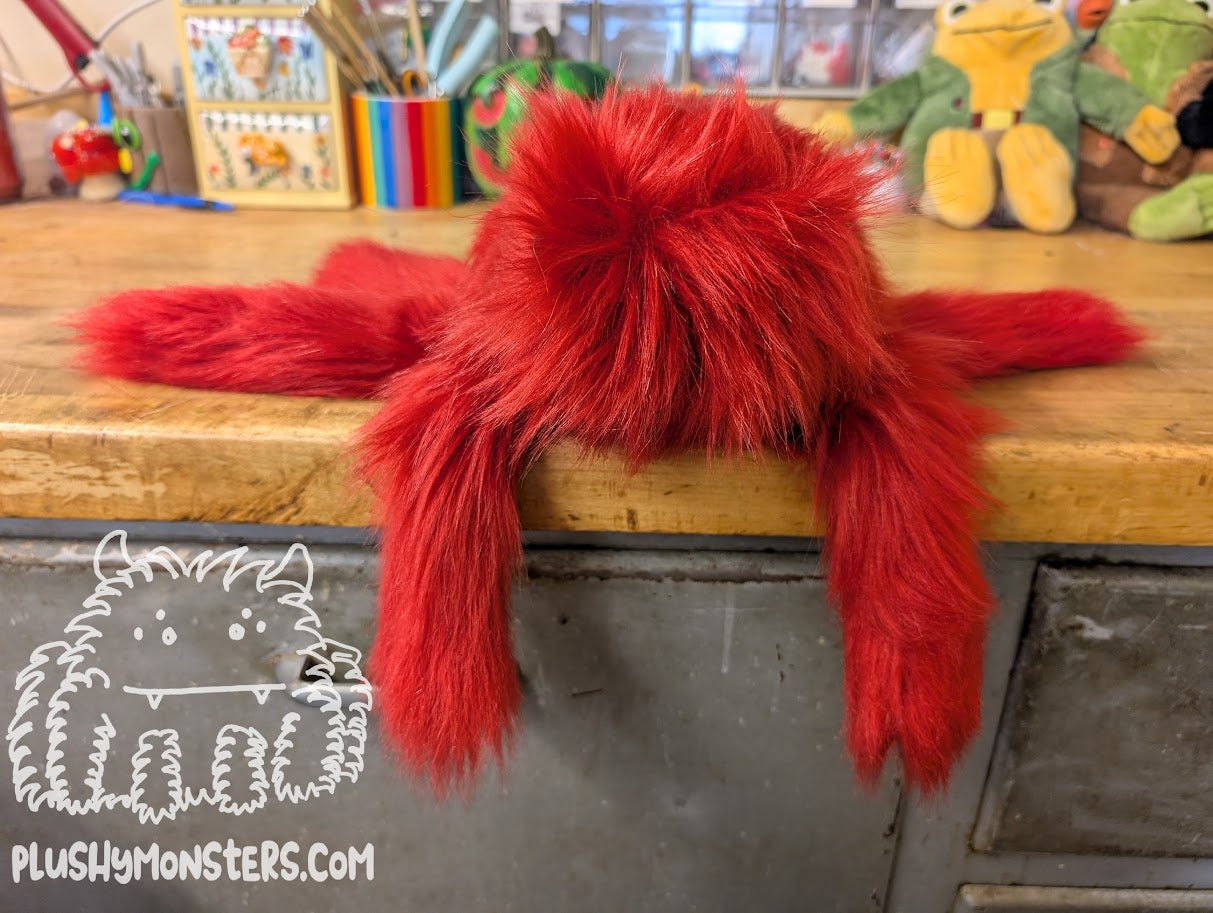 Scarlet Gobi with Giant Eyes! - Big Hobo Tick