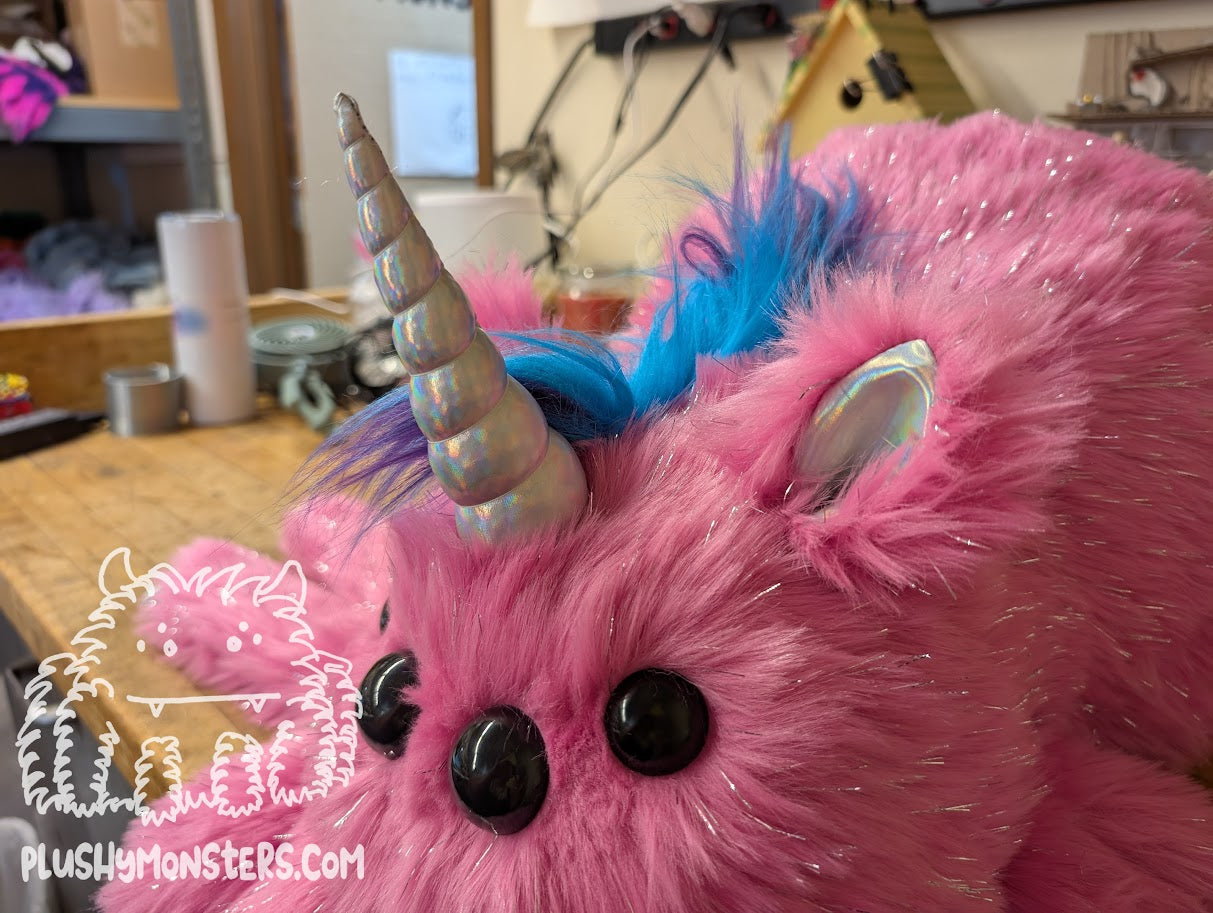 Gumball Sparkles! Unicorn Spider in Disguise - Weighted Middlin'