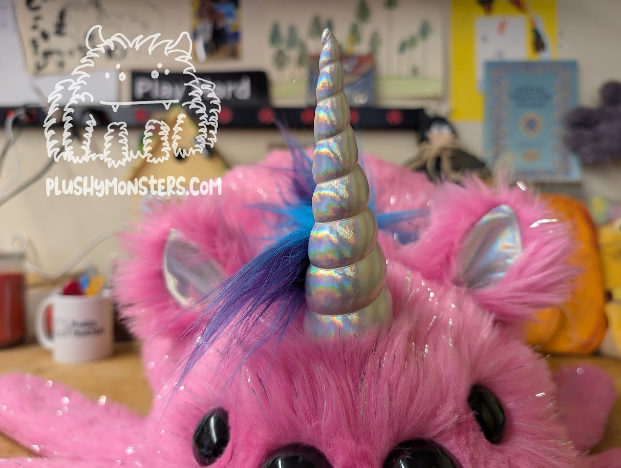 Gumball Sparkles! Unicorn Spider in Disguise - Weighted Middlin'