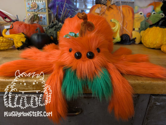 Dew! Pumpkin Spider in Disguise - Weighted Lil' Guy