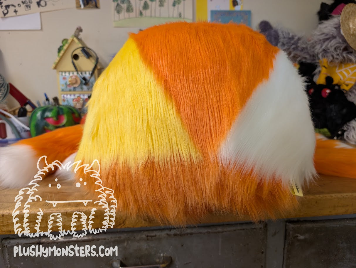 Big Candy Corn! - Candy Corn Spider in Disguise! - Weighted Big'n