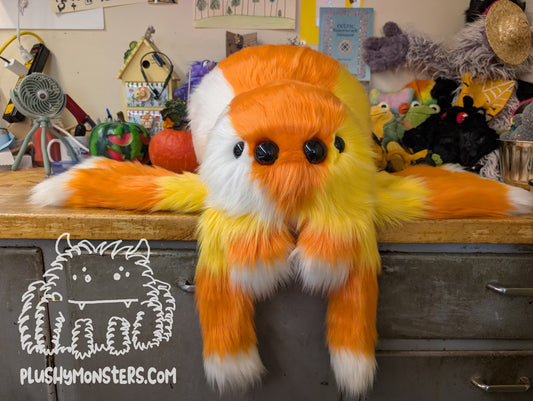 Big Candy Corn! - Candy Corn Spider in Disguise! - Weighted Big'n