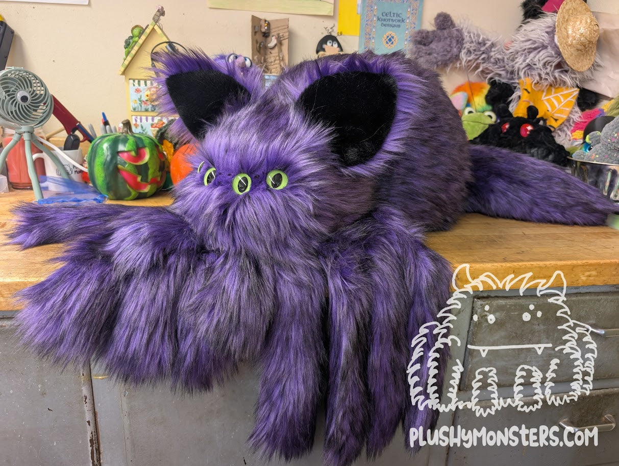 Big Kitty! - Cat Spider in Disguise! - Weighted Big'n
