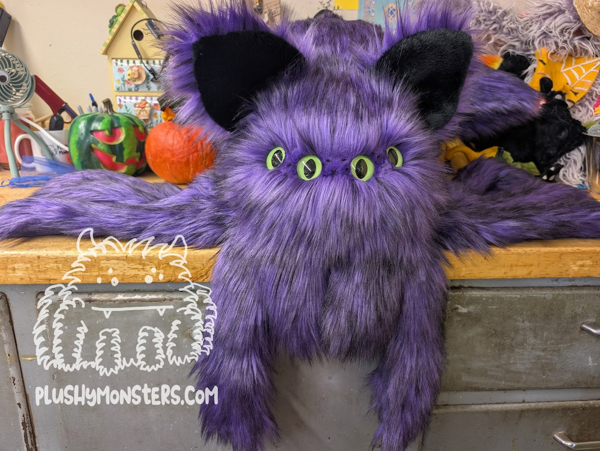 Big Kitty! - Cat Spider in Disguise! - Weighted Big'n