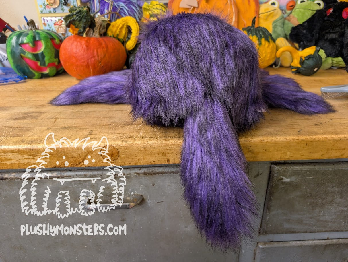 Lil' Kitty! - Spider in Disguise! - Weighted Lil' Guy