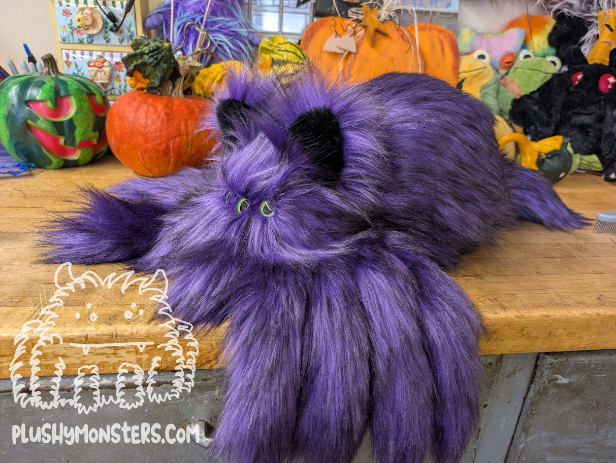 Lil' Kitty! - Spider in Disguise! - Weighted Lil' Guy
